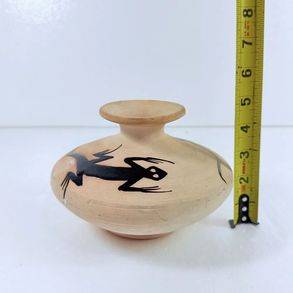 Vintage Hand Painted Terracotta Lizard Art Pottery Vase Southwestern Aztec Decor